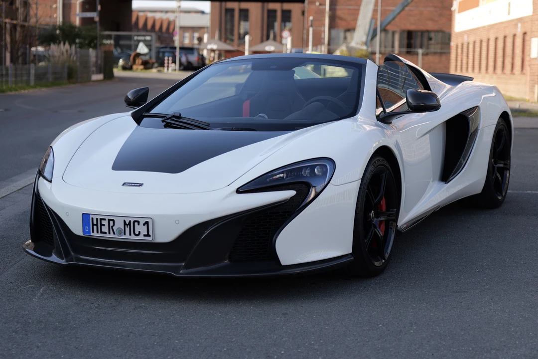 2014 McLaren 650S Spider - Image 22 of 31