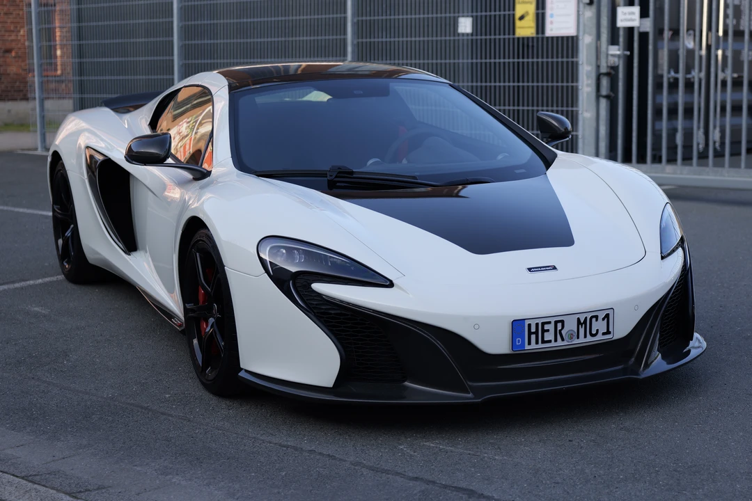2014 McLaren 650S Spider - Image 26 of 31