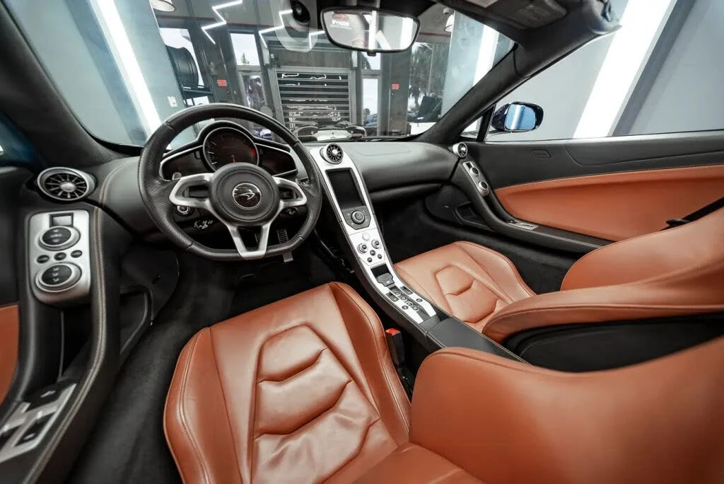 2014 McLaren MP4-12C - Image 12 of 31