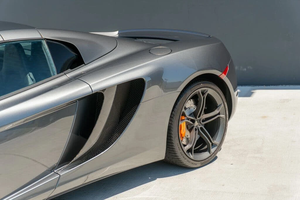 2014 McLaren MP4-12C - Image 30 of 31