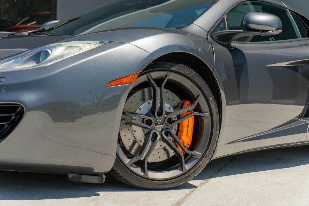 2014 McLaren MP4-12C - Image 29 of 31