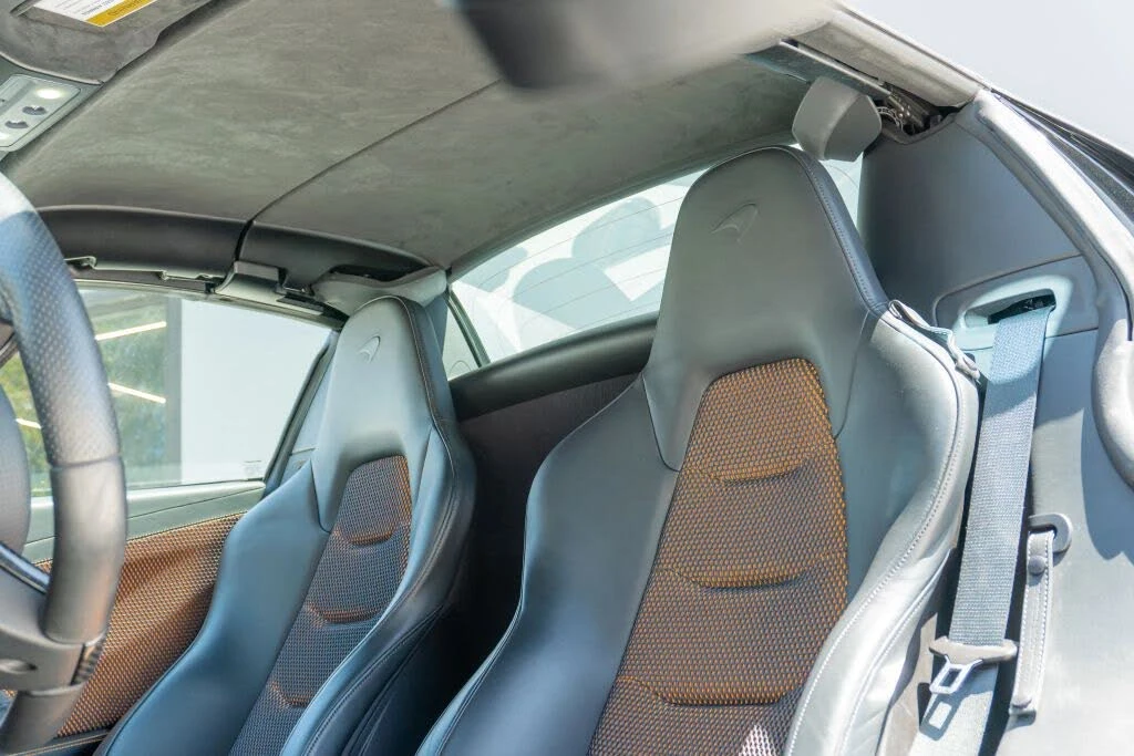 2014 McLaren MP4-12C - Image 16 of 31