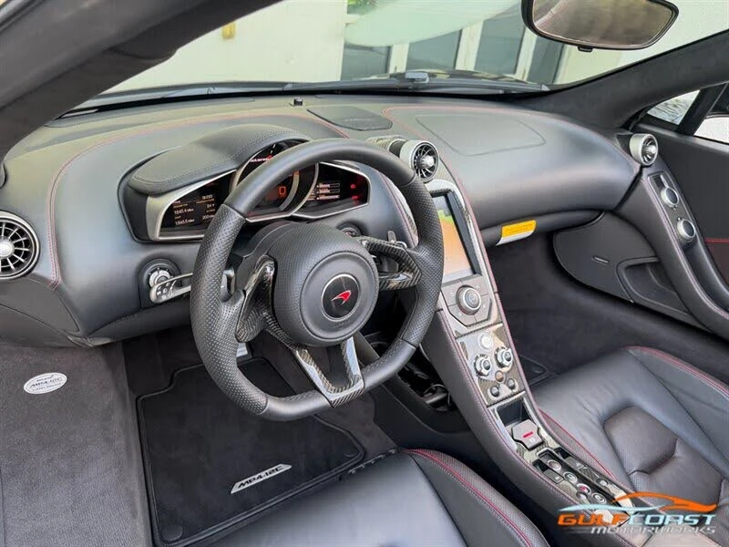 2014 McLaren MP4-12C - Image 27 of 31