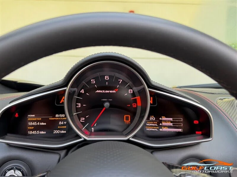 2014 McLaren MP4-12C - Image 15 of 31