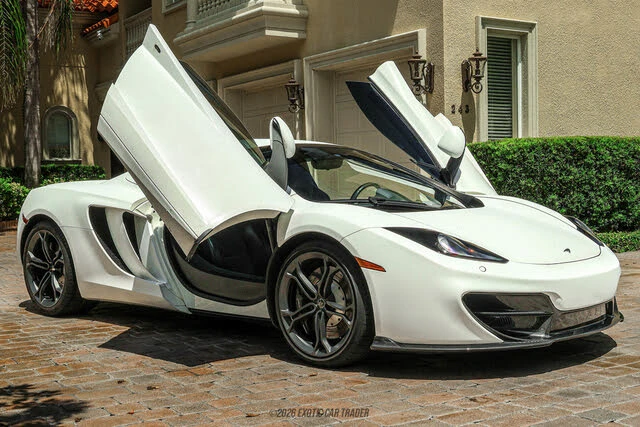 2014 McLaren MP4-12C - Image 25 of 31