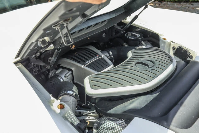 2014 McLaren MP4-12C - Image 27 of 31