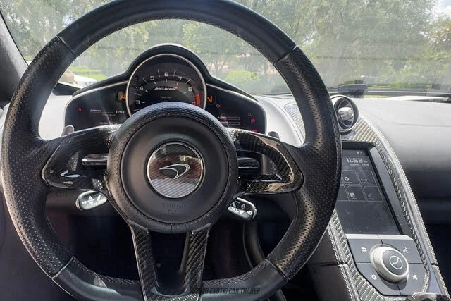2014 McLaren MP4-12C - Image 31 of 31