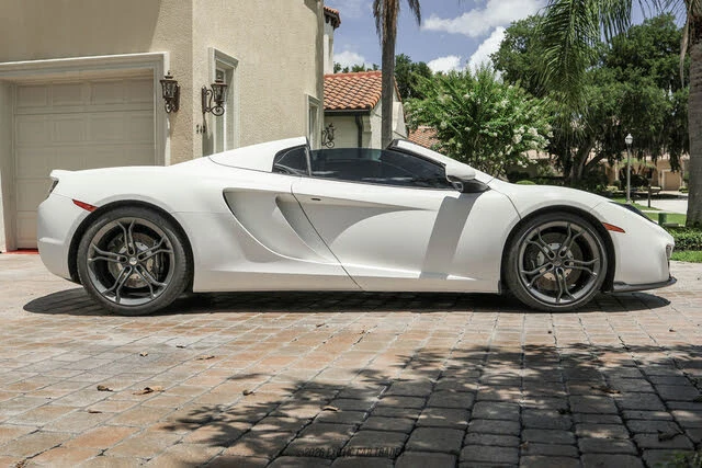2014 McLaren MP4-12C - Image 9 of 31