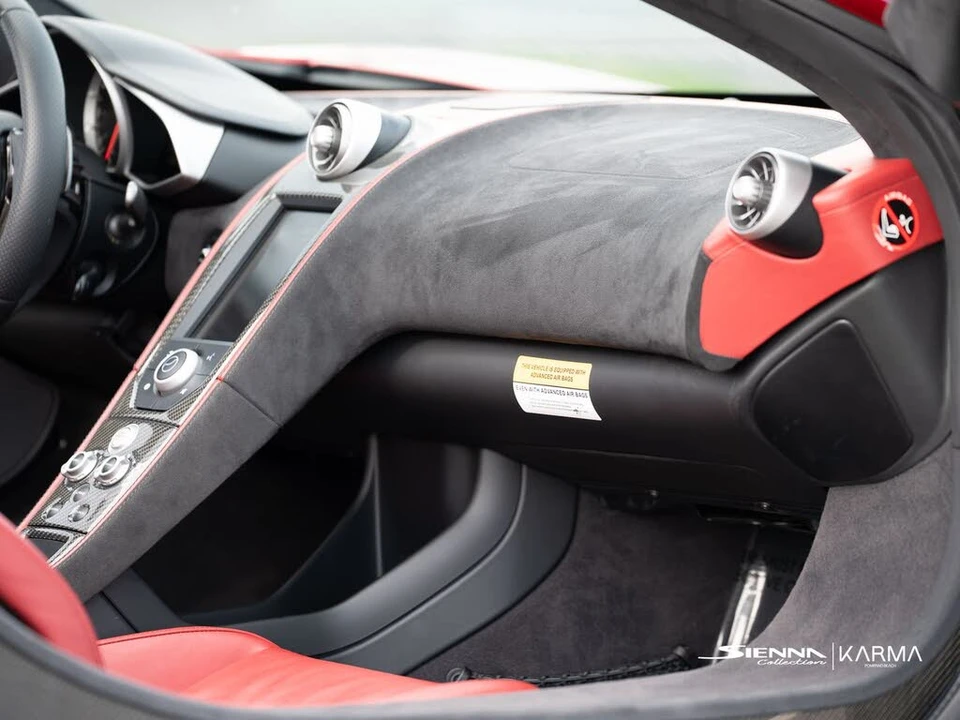 2014 McLaren MP4-12C - Image 20 of 31