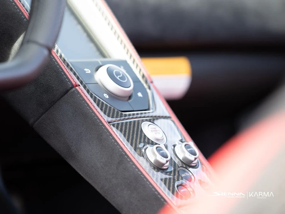 2014 McLaren MP4-12C - Image 10 of 31