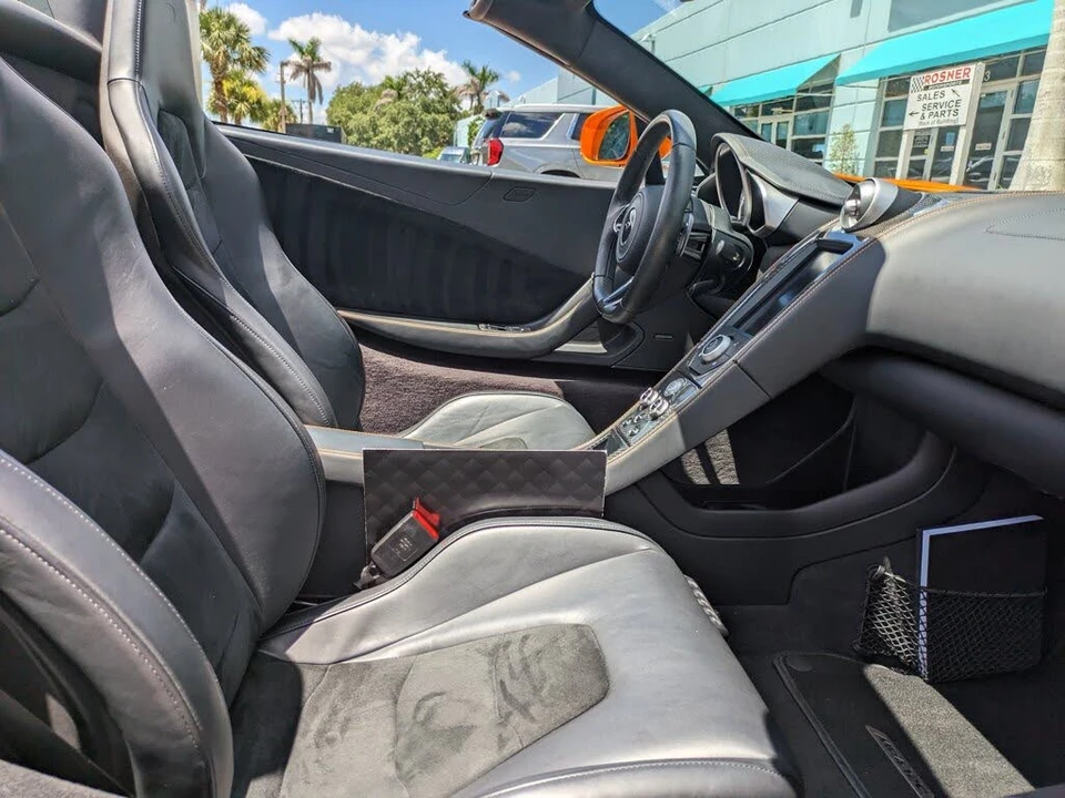 2014 McLaren MP4-12C - Image 22 of 31
