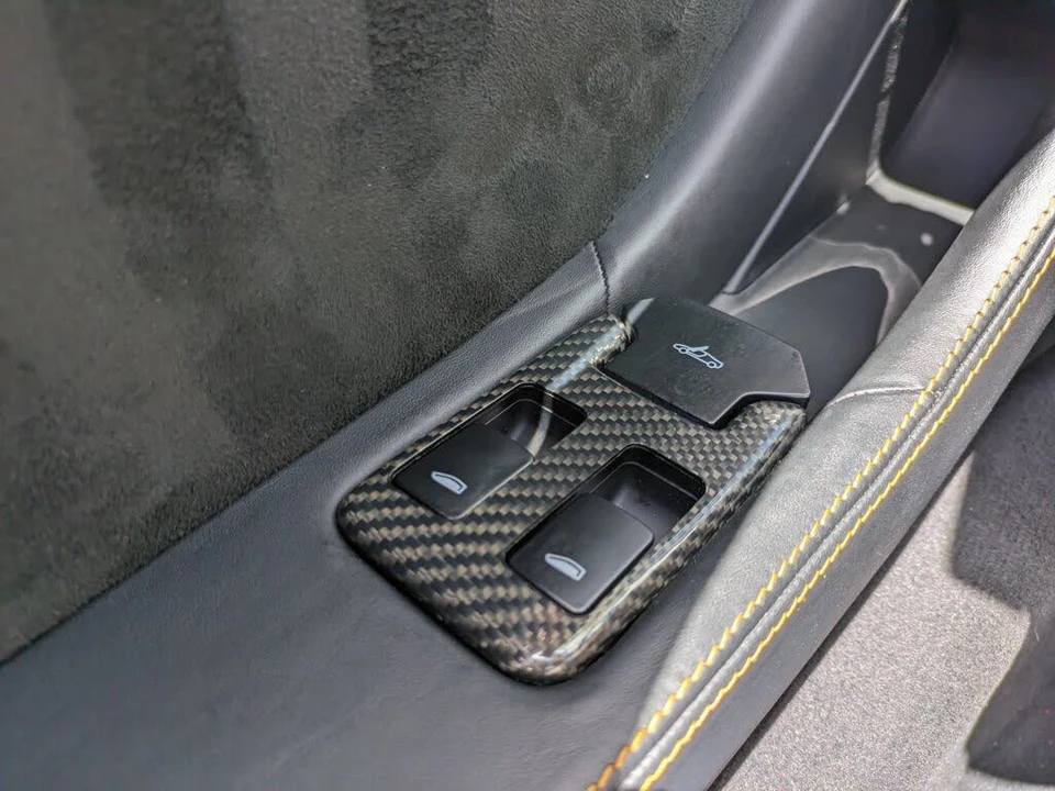 2014 McLaren MP4-12C - Image 28 of 31