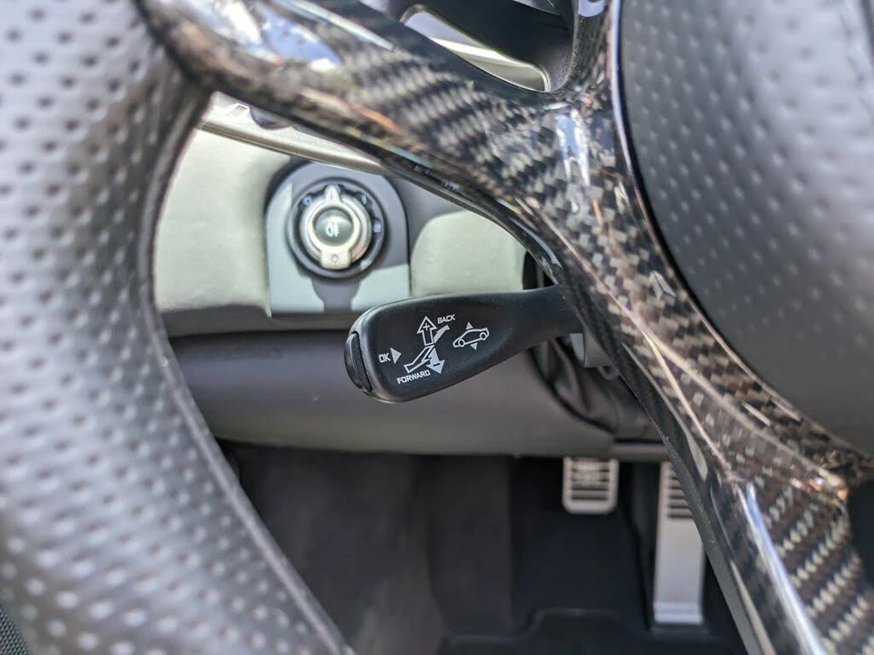2014 McLaren MP4-12C - Image 29 of 31