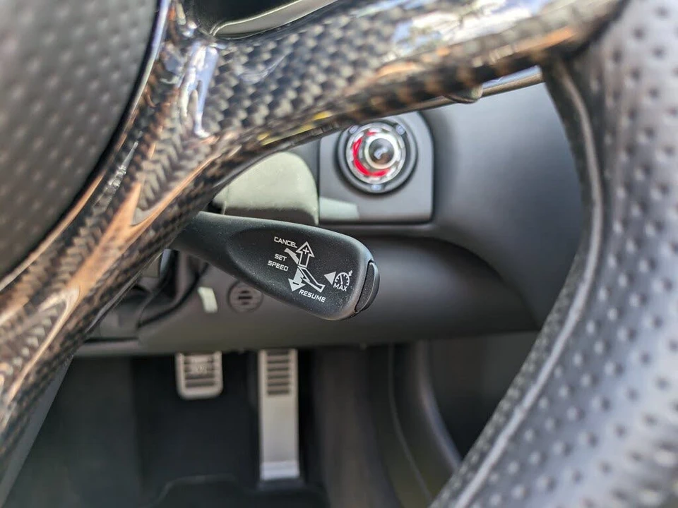 2014 McLaren MP4-12C - Image 30 of 31