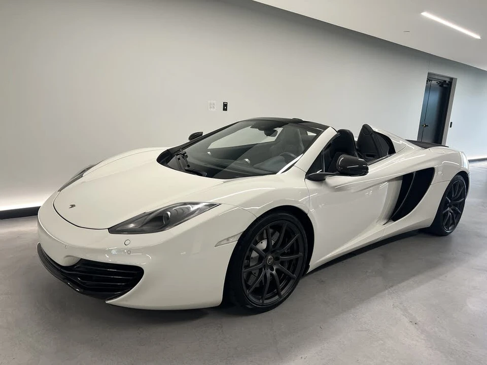 2014 McLaren MP4-12C - Image 4 of 31