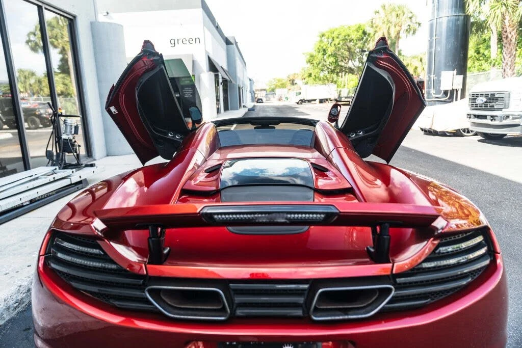 2014 McLaren MP4-12C - Image 27 of 31