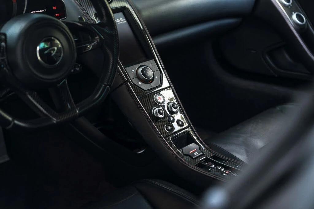 2014 McLaren MP4-12C - Image 13 of 31