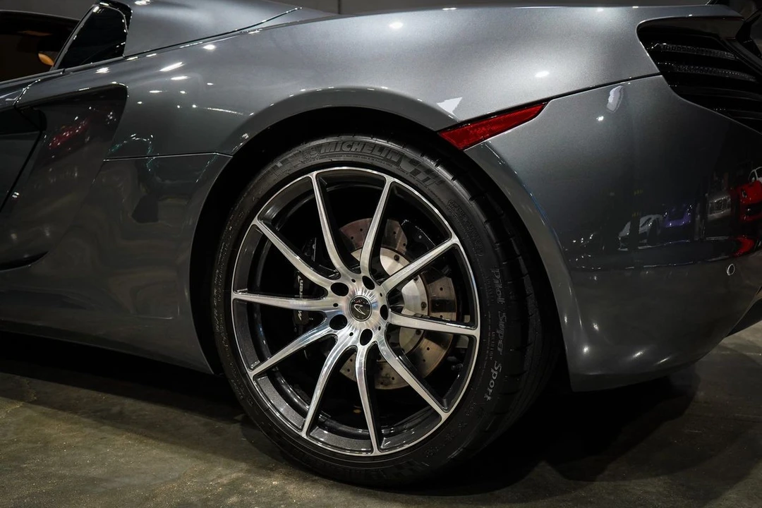 2014 McLaren MP4-12C - Image 13 of 21