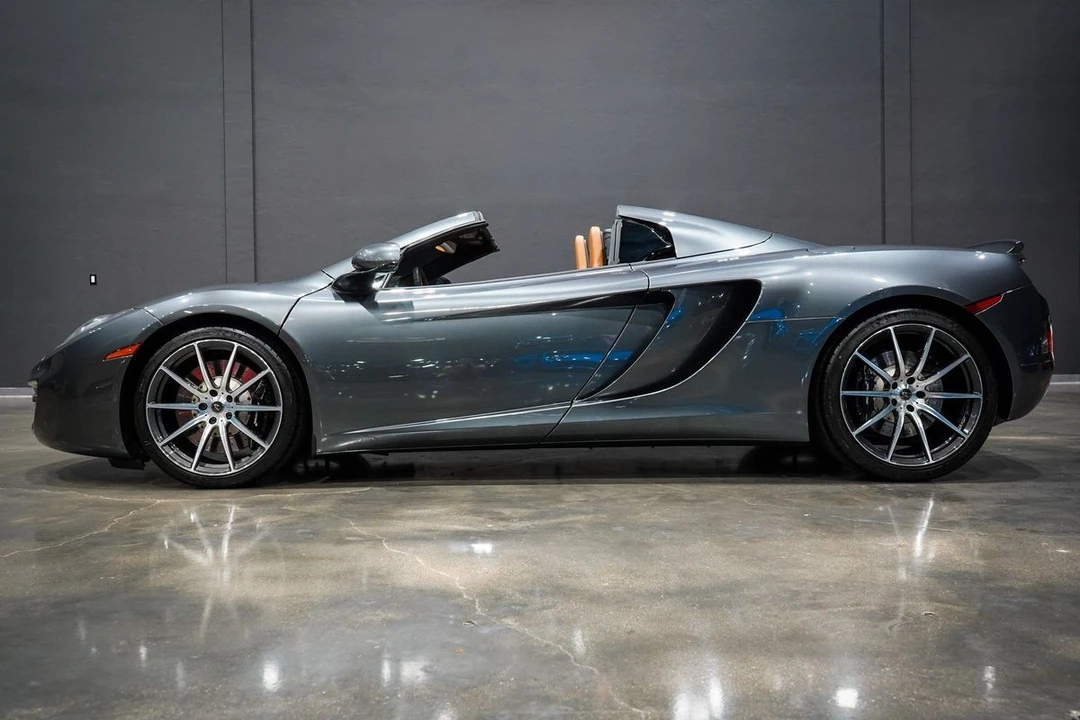 2014 McLaren MP4-12C - Image 2 of 21