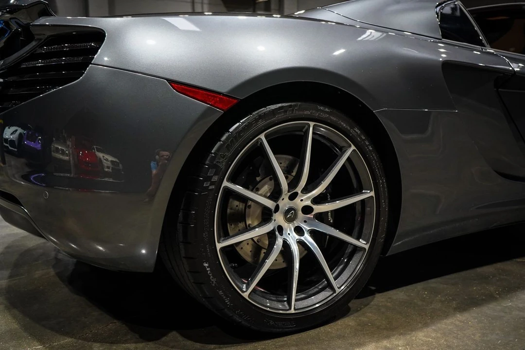 2014 McLaren MP4-12C - Image 17 of 21