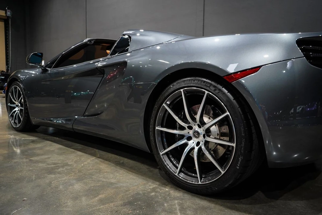 2014 McLaren MP4-12C - Image 14 of 21