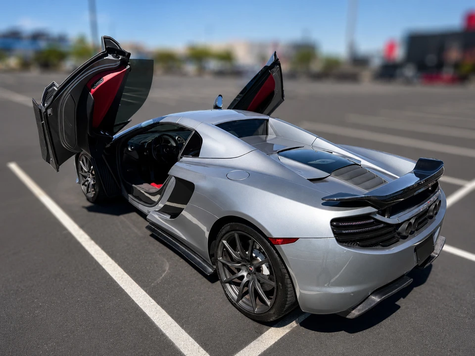 2014 McLaren MP4-12C Spider - Image 24 of 25