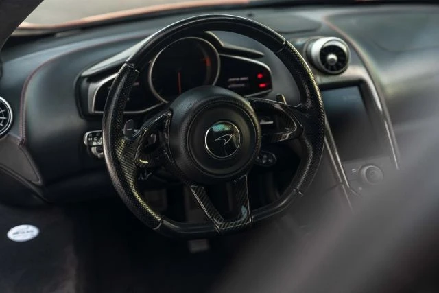 2014 McLaren MP4-12C Spider - Image 13 of 21