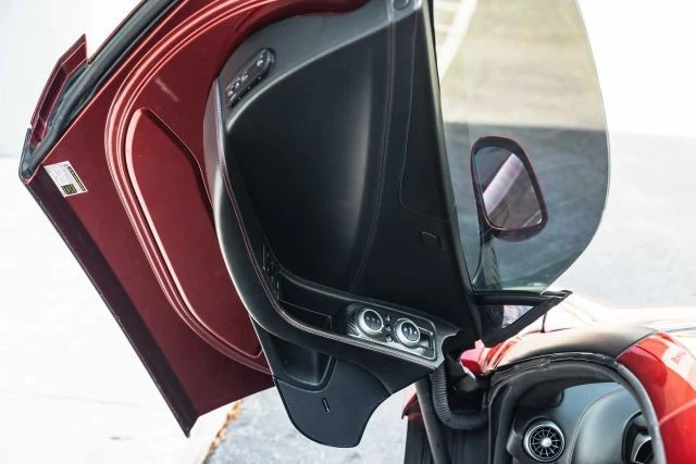 2014 McLaren MP4-12C Spider - Image 15 of 21