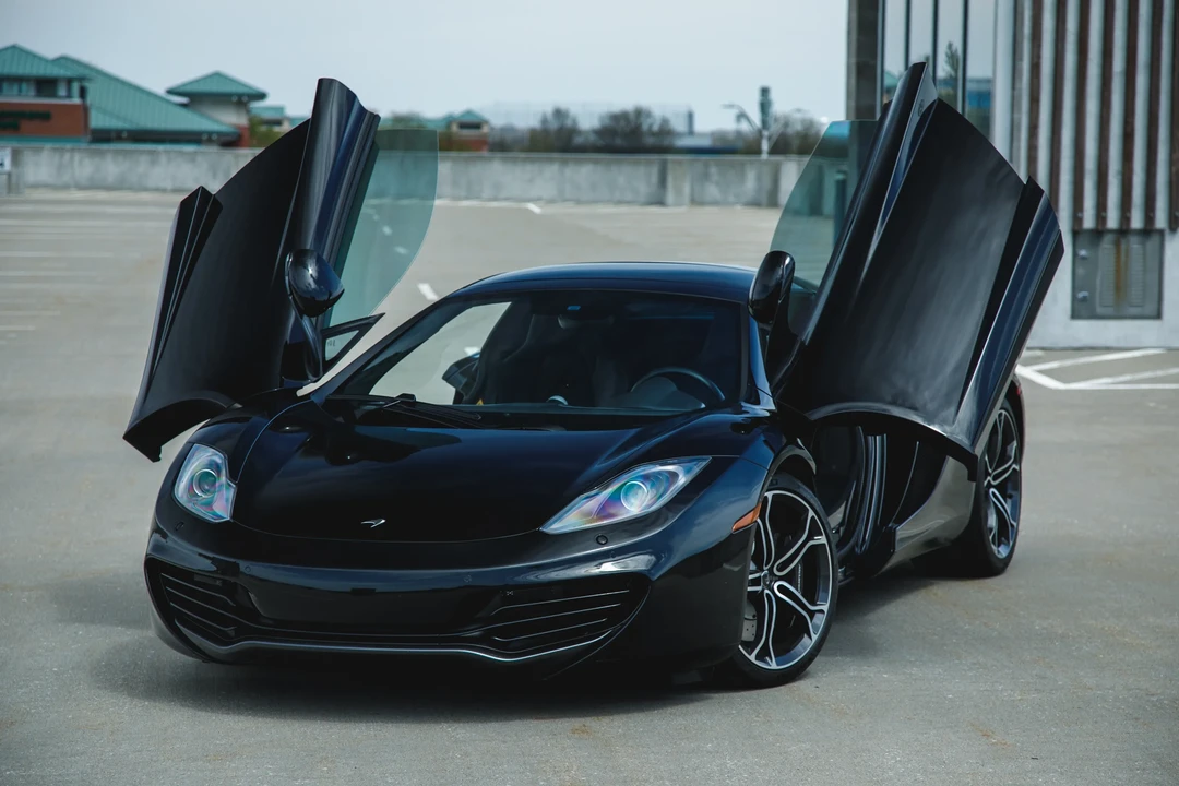 2014 McLaren MP4-12C Spider - Image 10 of 31