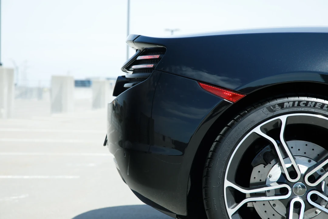 2014 McLaren MP4-12C Spider - Image 18 of 31