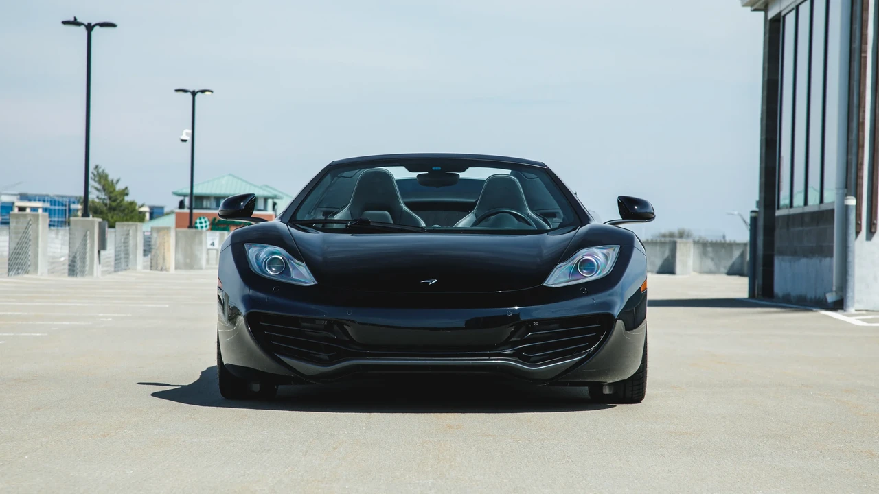 2014 McLaren MP4-12C Spider - Image 2 of 31