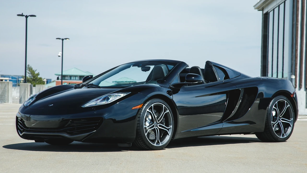 2014 McLaren MP4-12C Spider - Image 7 of 31
