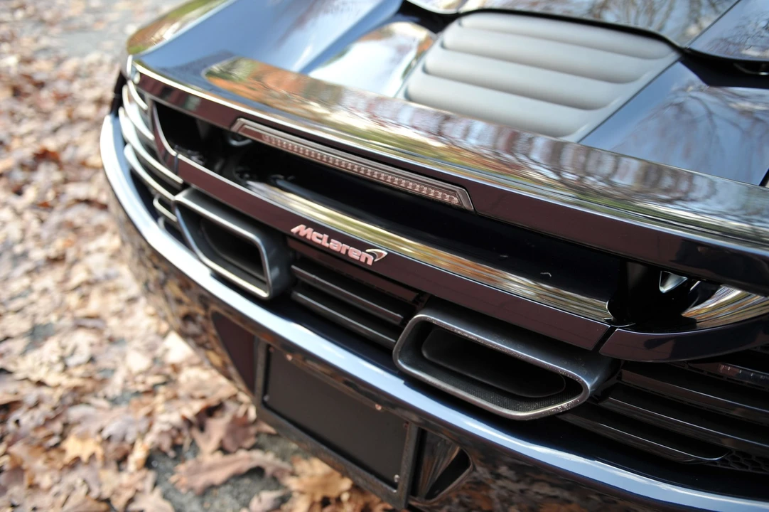 2014 McLaren MP4-12C Spider - Image 16 of 31