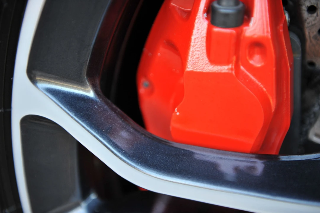 2014 McLaren MP4-12C Spider - Image 26 of 31