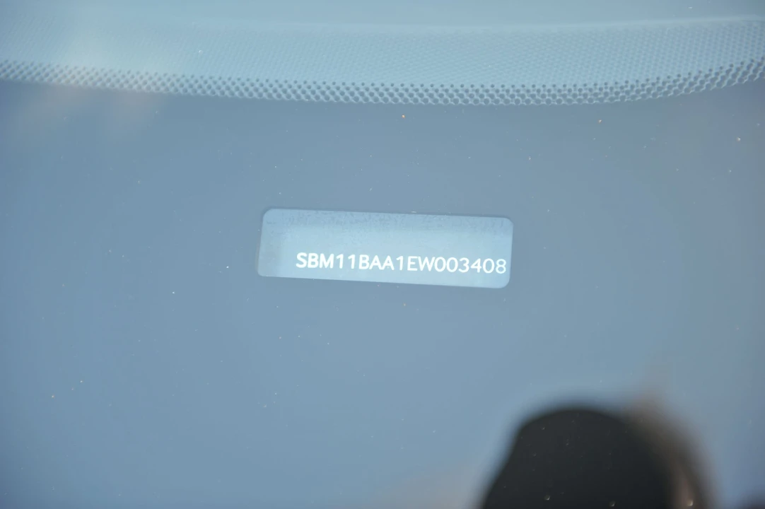 2014 McLaren MP4-12C Spider - Image 25 of 31