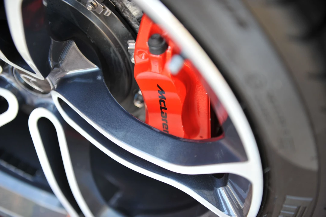 2014 McLaren MP4-12C Spider - Image 28 of 31
