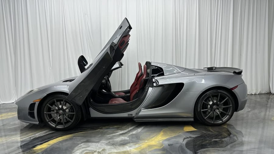2014 McLaren MP4-12C Spider - Image 28 of 31
