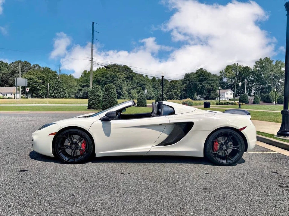 2014 McLaren MP4-12C Spider - Image 5 of 16