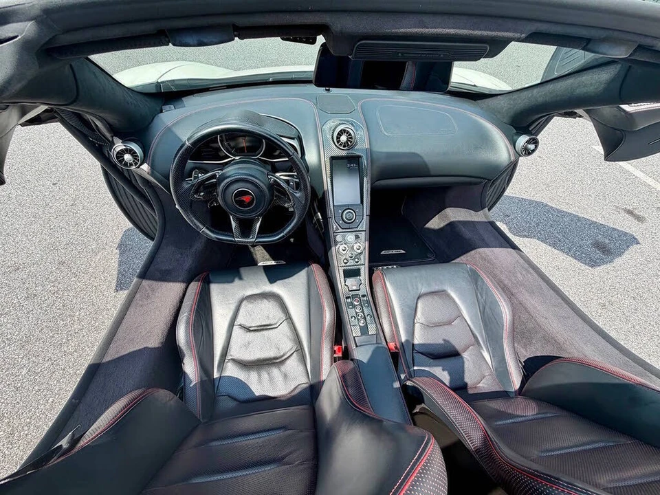 2014 McLaren MP4-12C Spider - Image 13 of 16