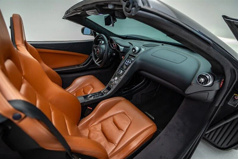 2014 McLaren MP4-12C Spider - Image 31 of 31