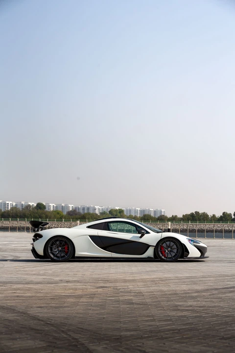 2014 McLaren P1 - Image 22 of 31