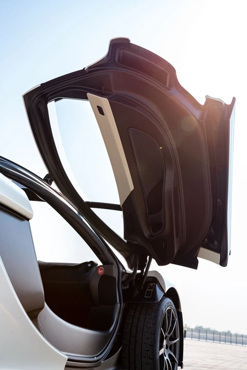 2014 McLaren P1 - Image 26 of 31