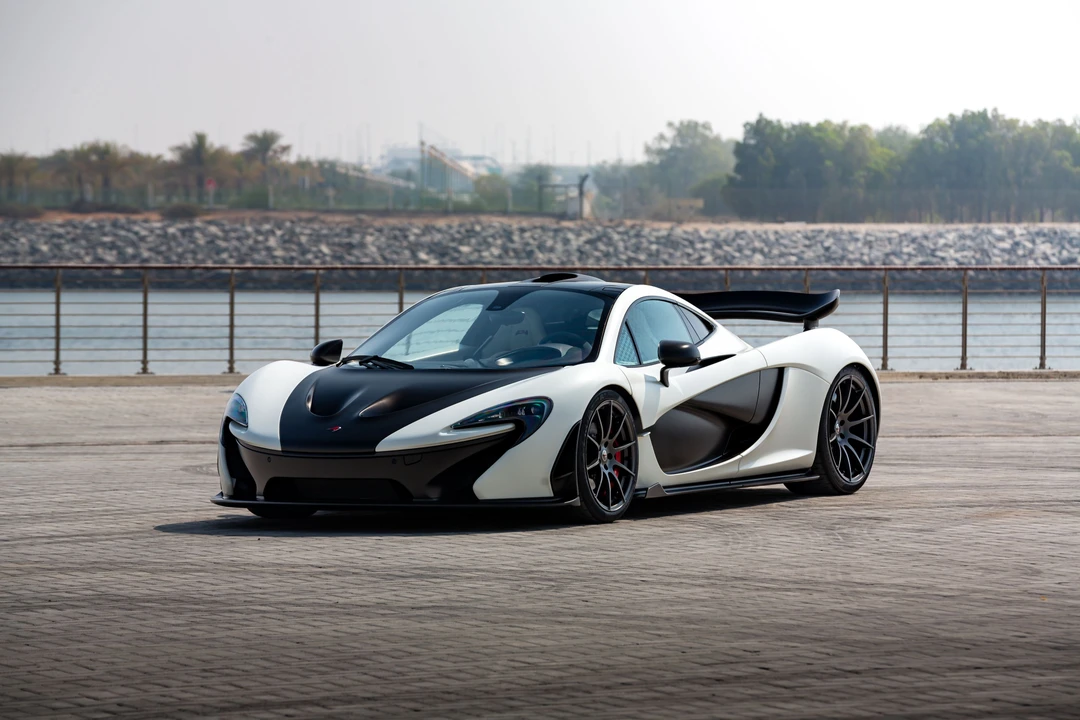 2014 McLaren P1 - Image 13 of 31