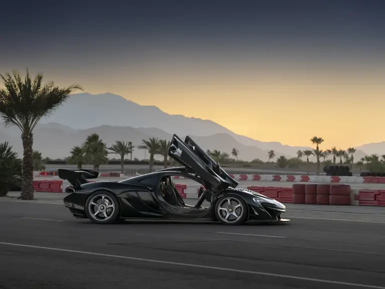 2014 McLaren P1 - Image 10 of 31