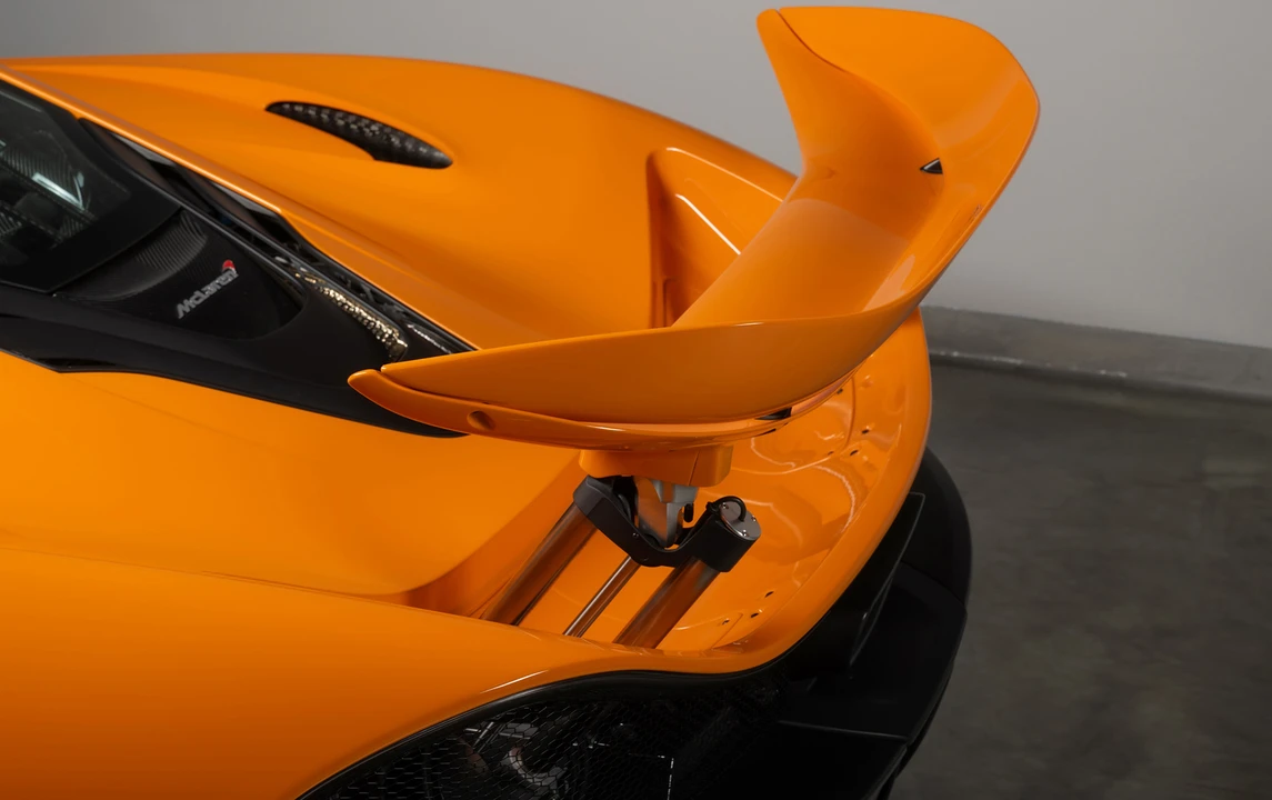 2014 McLaren P1 - Image 25 of 27