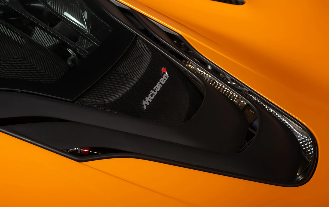 2014 McLaren P1 - Image 24 of 27