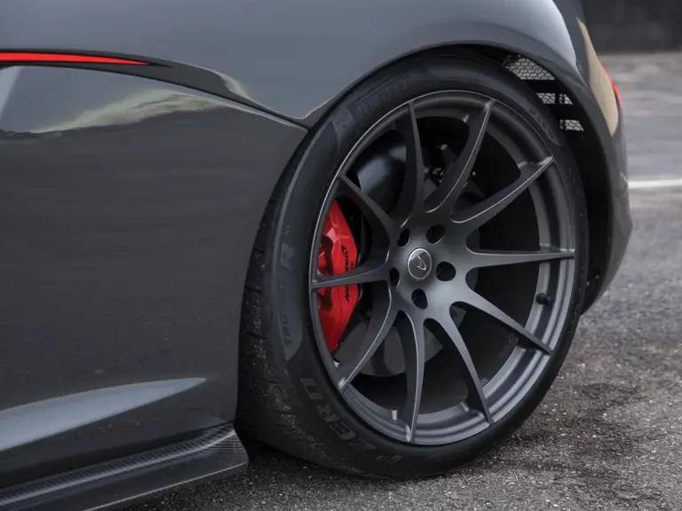 2014 McLaren P1 - Image 25 of 31