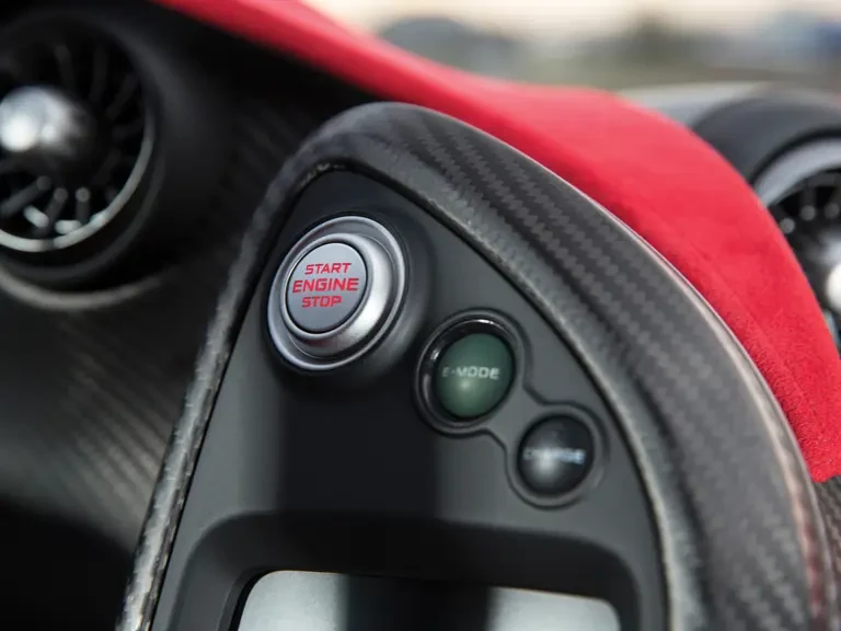 2014 McLaren P1 - Image 17 of 31