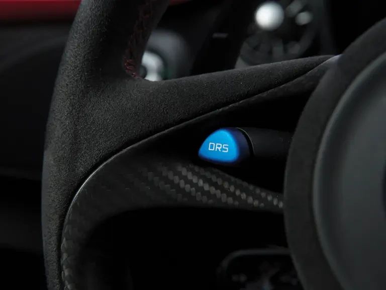 2014 McLaren P1 - Image 18 of 31