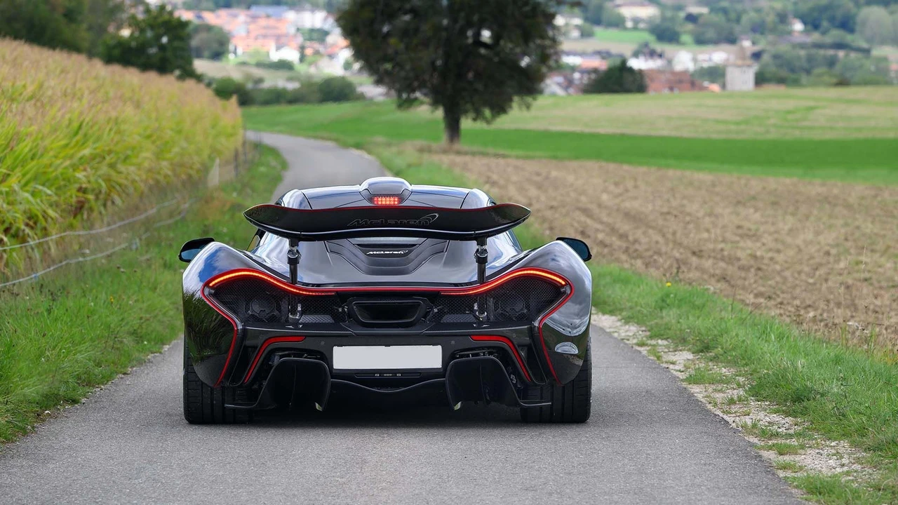 2014 McLaren P1 - Image 5 of 31